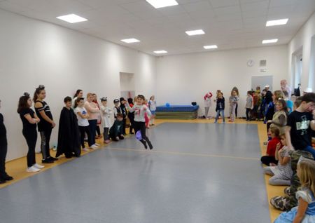 v_1110_23558.jpg
