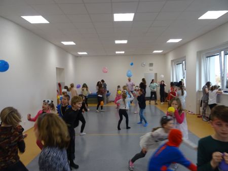 v_1110_23595.jpg
