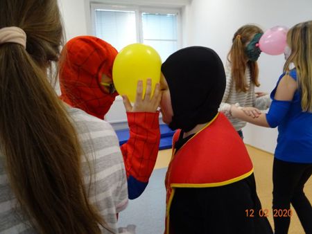v_1110_23543.jpg
