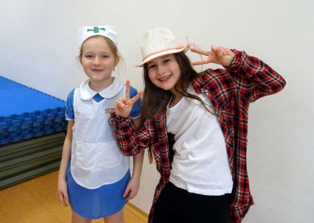v_1110_23549.jpg
