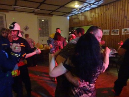 v_1118_23930.jpg
