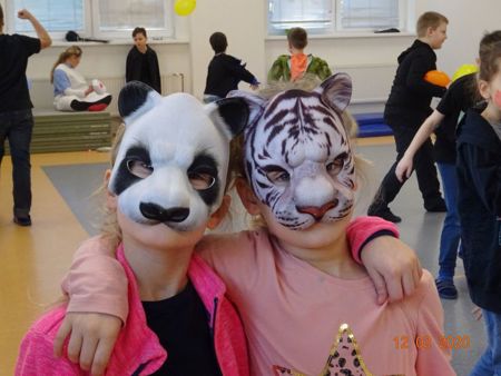 v_1110_23581.jpg
