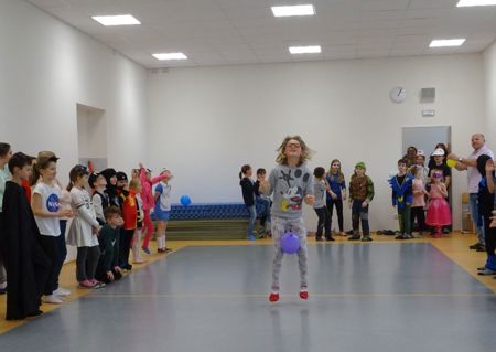 v_1110_23518.jpg